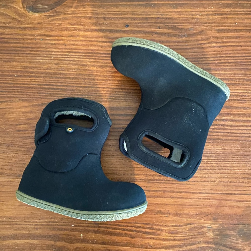 Bogs baby rain boots
